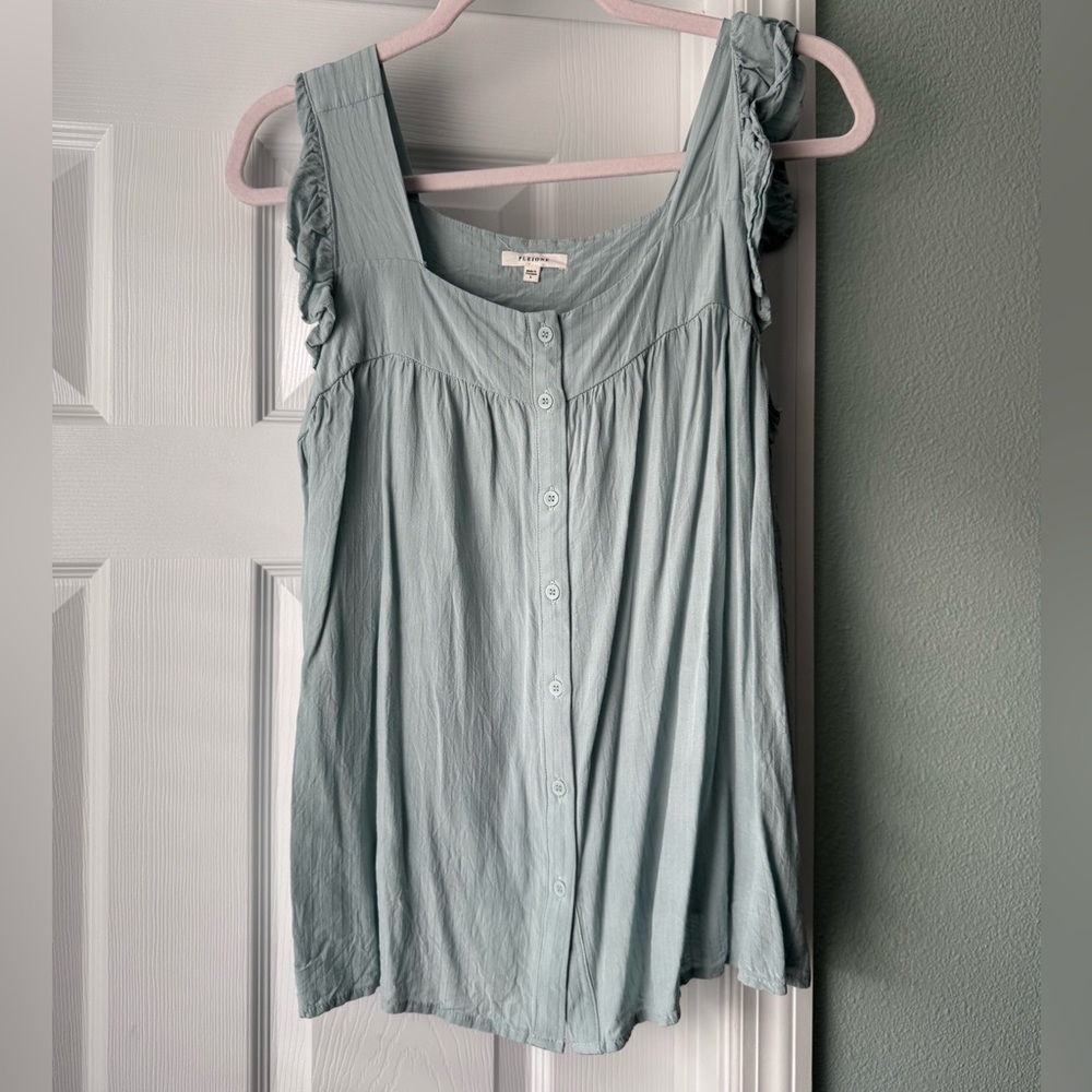 Pleione sleeveless blouse